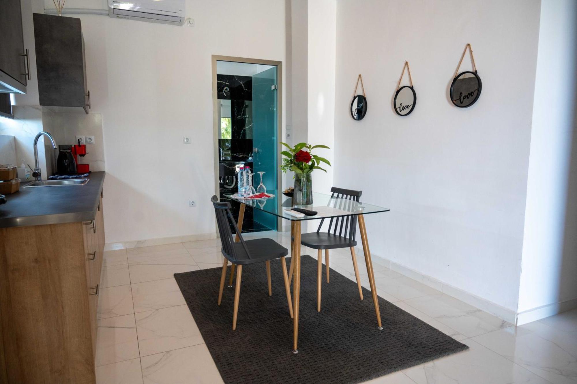 Finikas Suites & Apartments 10Min From Athens Airport Artemida  Exterior photo