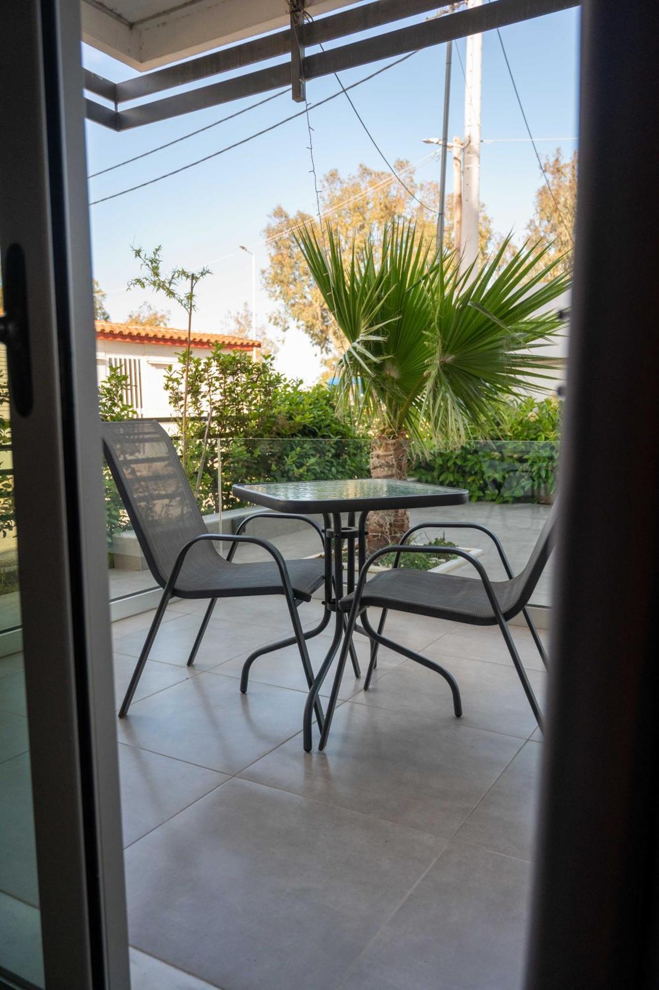 Finikas Suites & Apartments 10Min From Athens Airport Artemida  Exterior photo