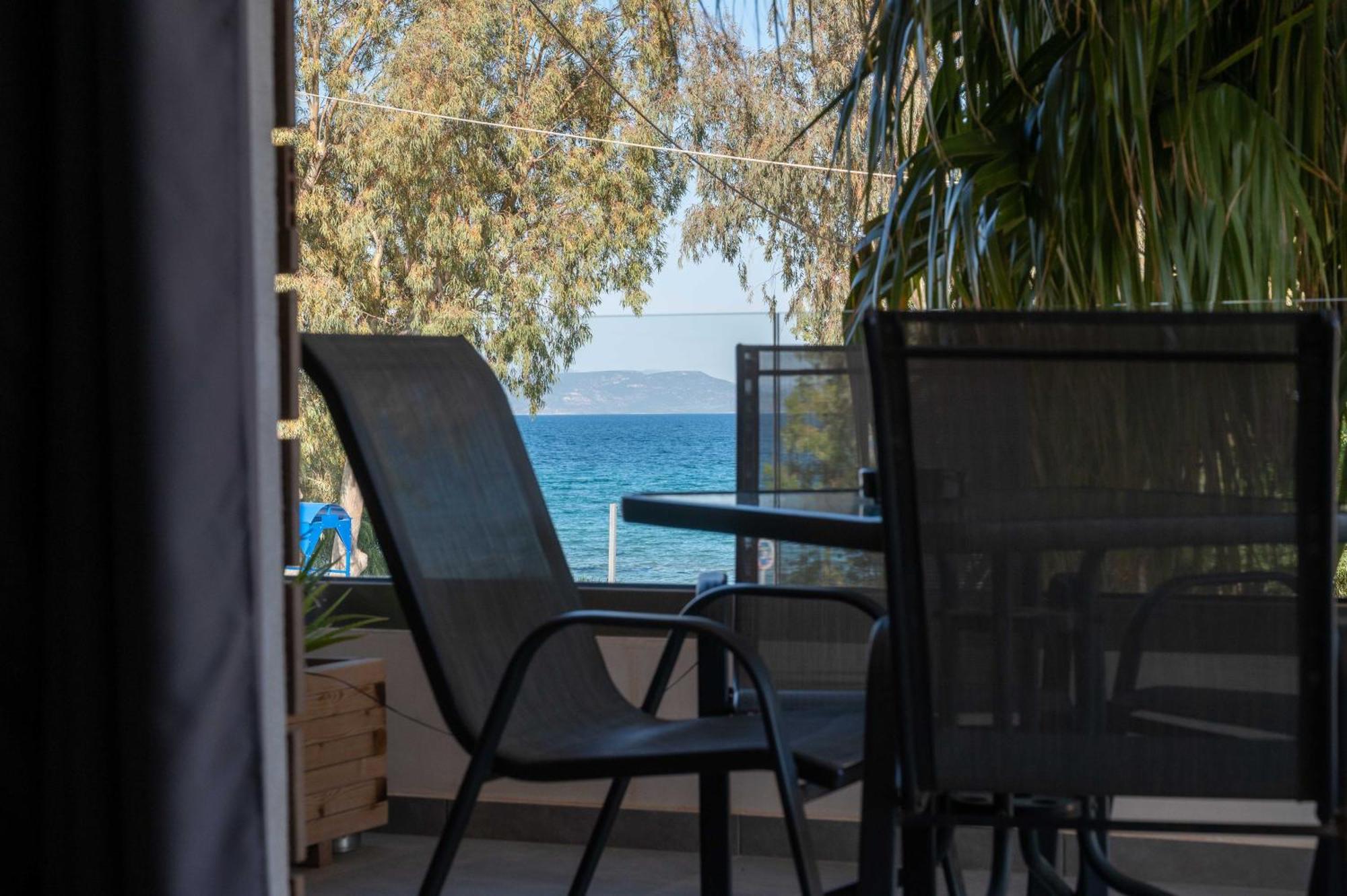 Finikas Suites & Apartments 10Min From Athens Airport Artemida  Exterior photo